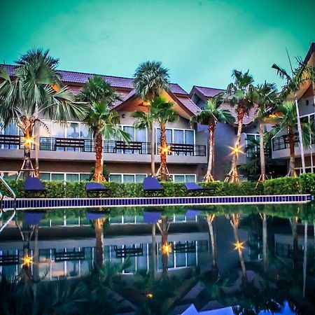 Taman Resort Phitsanulok Exteriör bild