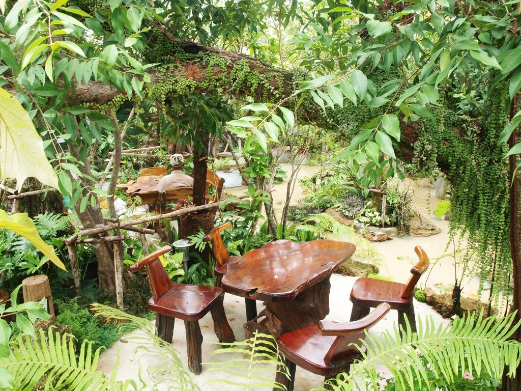 Taman Resort Phitsanulok Exteriör bild