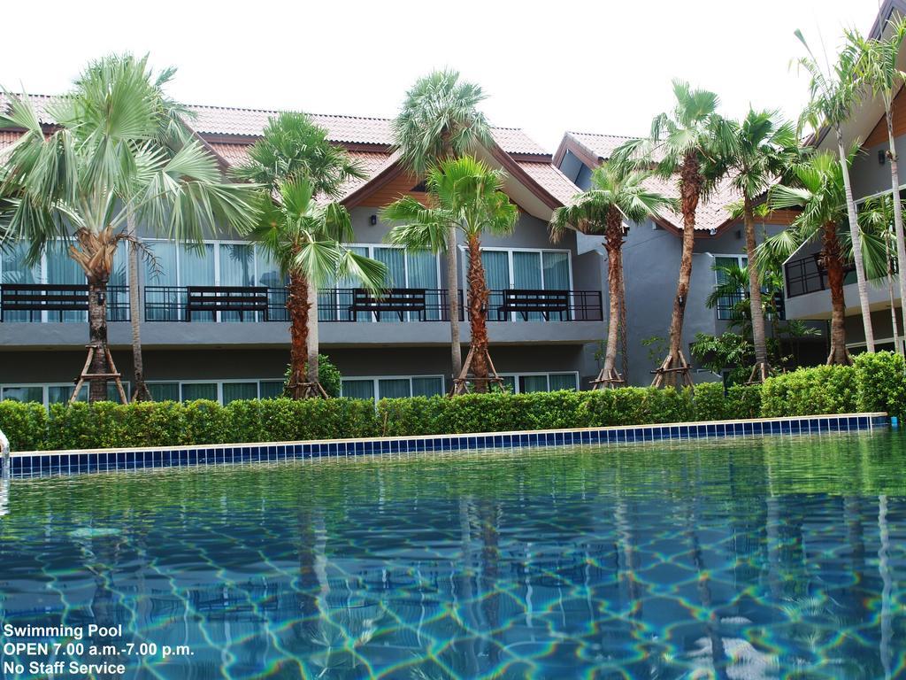 Taman Resort Phitsanulok Exteriör bild