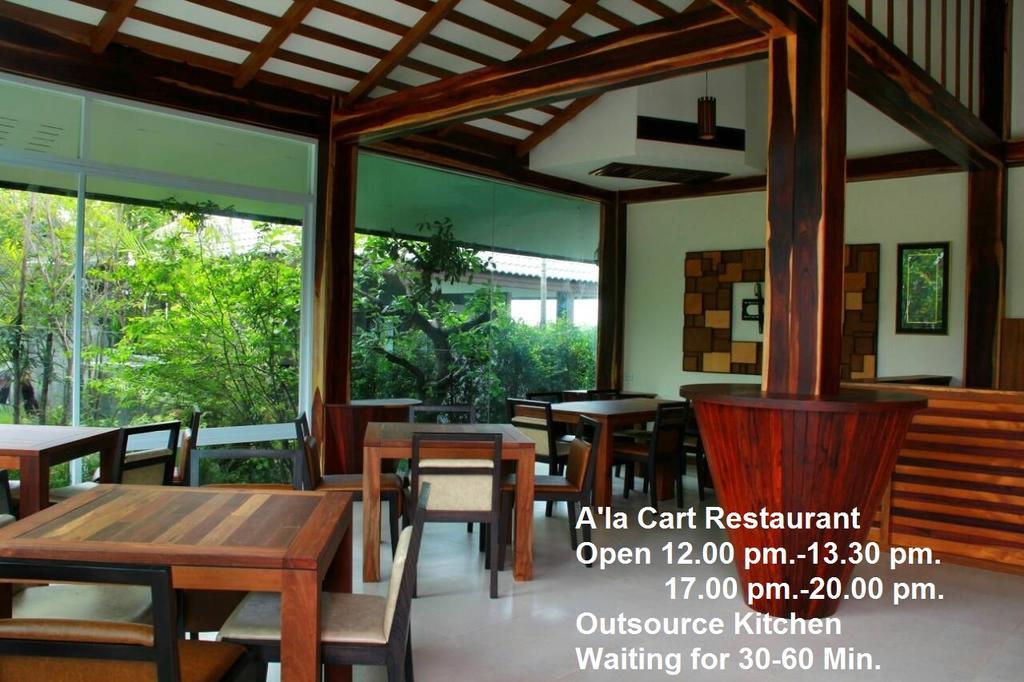 Taman Resort Phitsanulok Exteriör bild