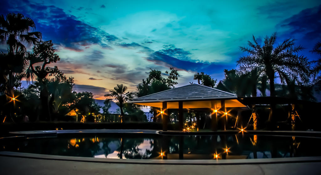 Taman Resort Phitsanulok Exteriör bild