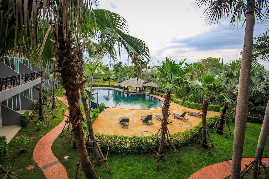 Taman Resort Phitsanulok Exteriör bild